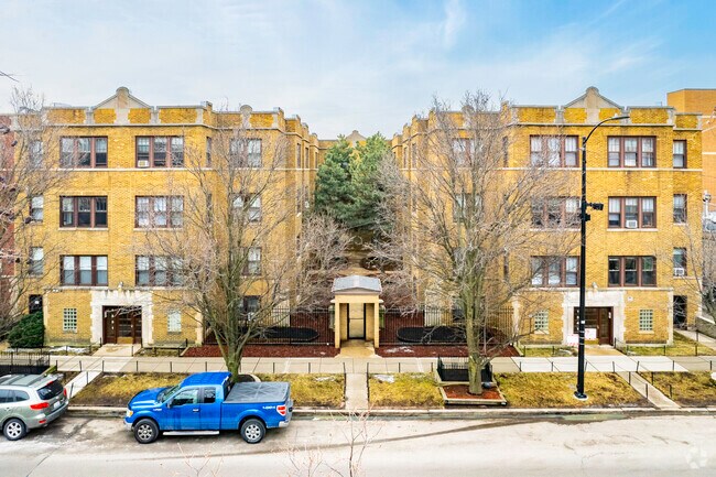 Photo - 1331-41 W. Addison