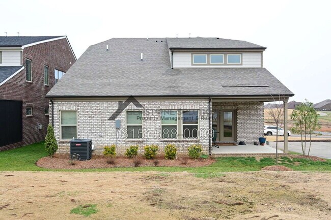 Photo - 1028 Fenner Ln