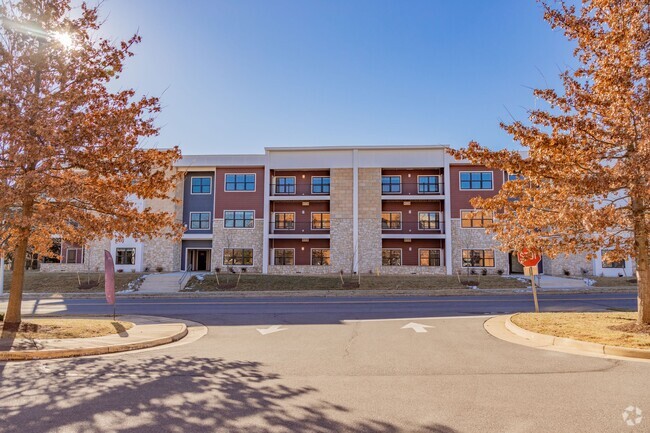 Building Photo - HARRISON PLAZA RESIDENTIAL Rental