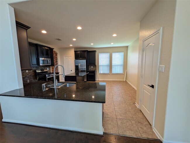 Photo - 6614 Hunters Creek Ln