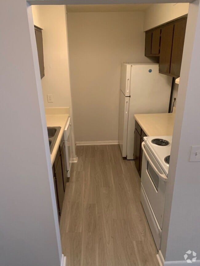 Building Photo - Orchard Trace Condominiums Unit #5