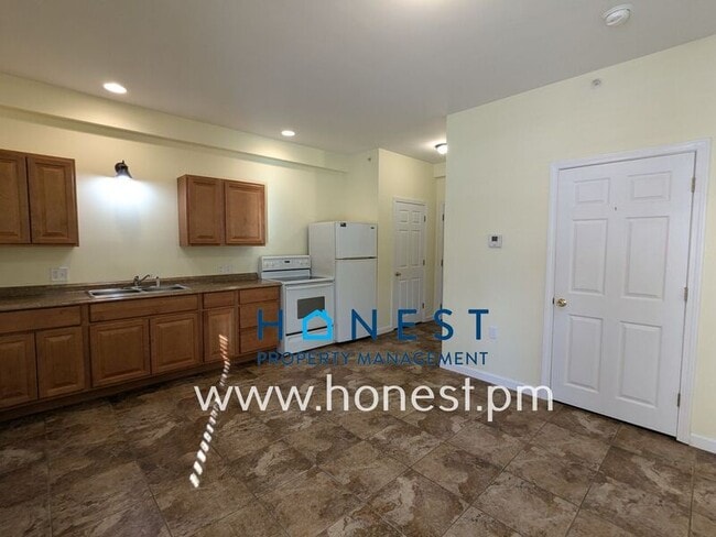 Building Photo - 1635 Lewiston Rd Rental