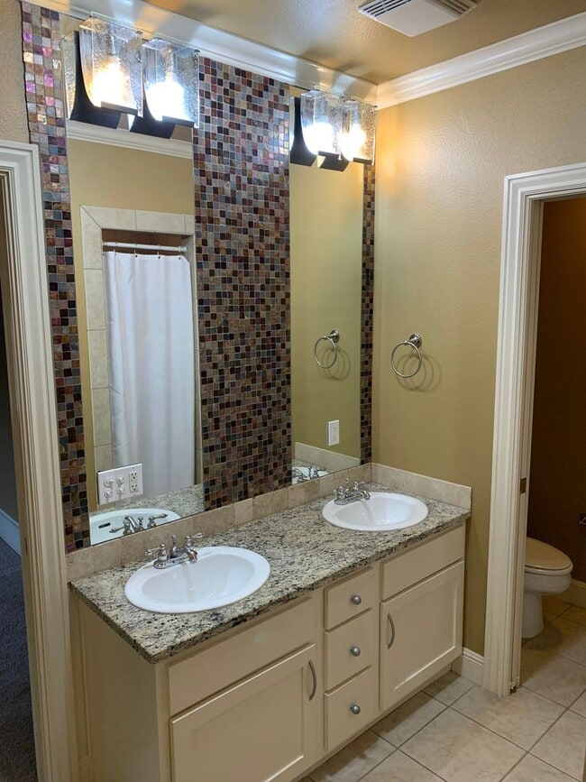 600 W Meadow St Unit 600 W. Meadow St. Unit# 310