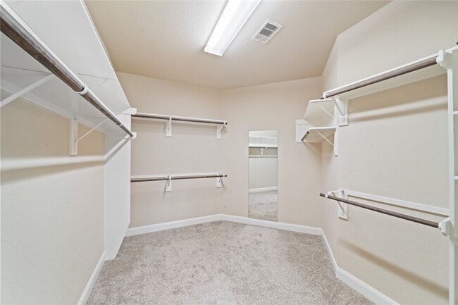 Building Photo - 10314 Radcliff Lake Dr