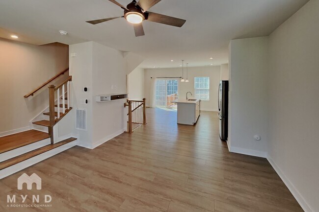Photo - 2423 Dr Carver Rd