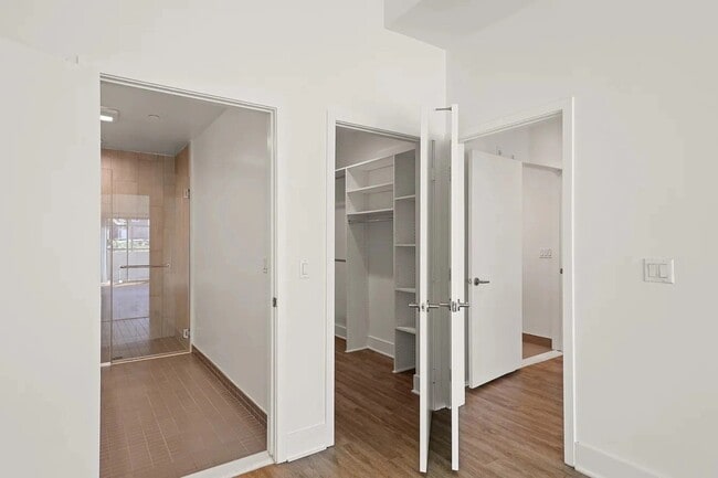 Photo - 5308 Sepulveda Blvd Unidad 217