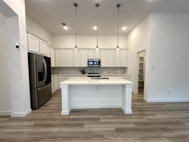 Photo - 7952 Spring Run Dr