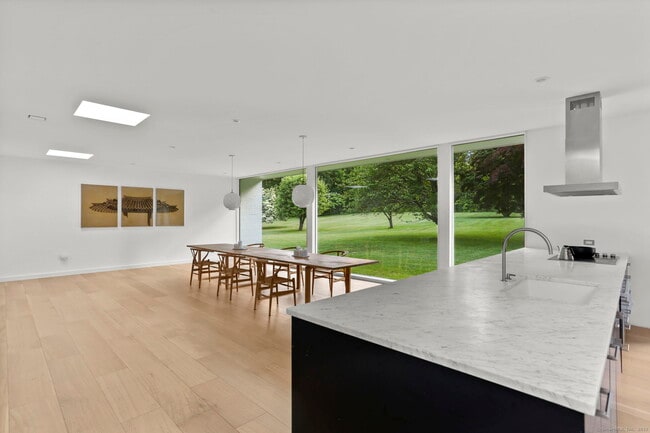 Photo - 90 Lambert Rd