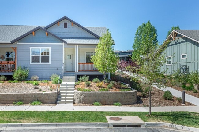 Building Photo - 241 Sierra Vista St