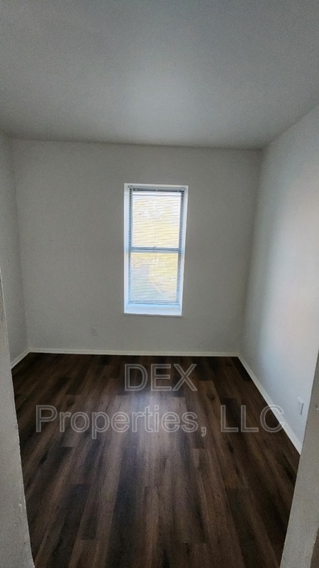 Photo - 5096 Minerva Ave