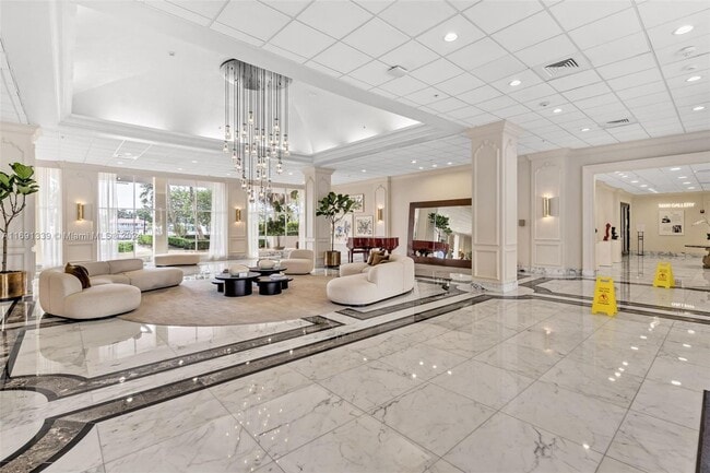 Photo - 5600 Collins Ave Unit PHE