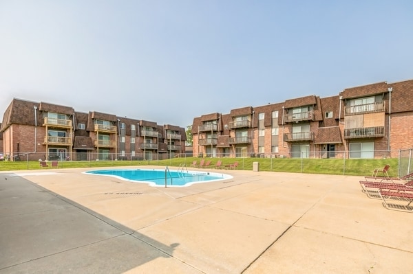 The Pines at Q Plaza Apartments