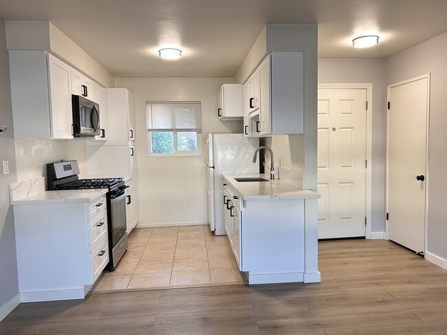 Photo - 7010 Jordan Ave