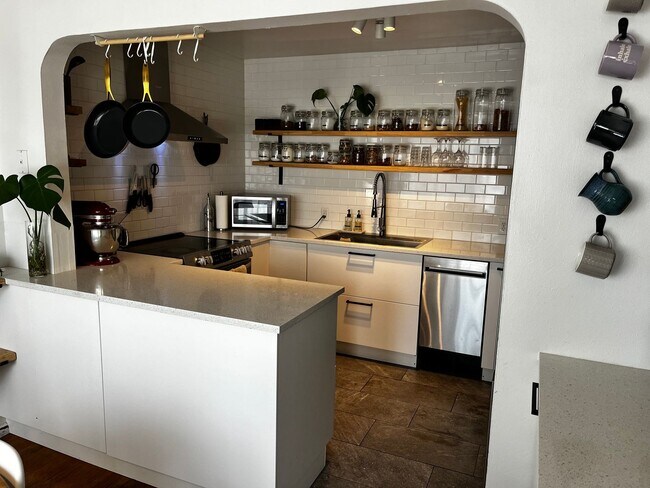 Photo - Beautiful 3 Bedroom Home in Lakewood!