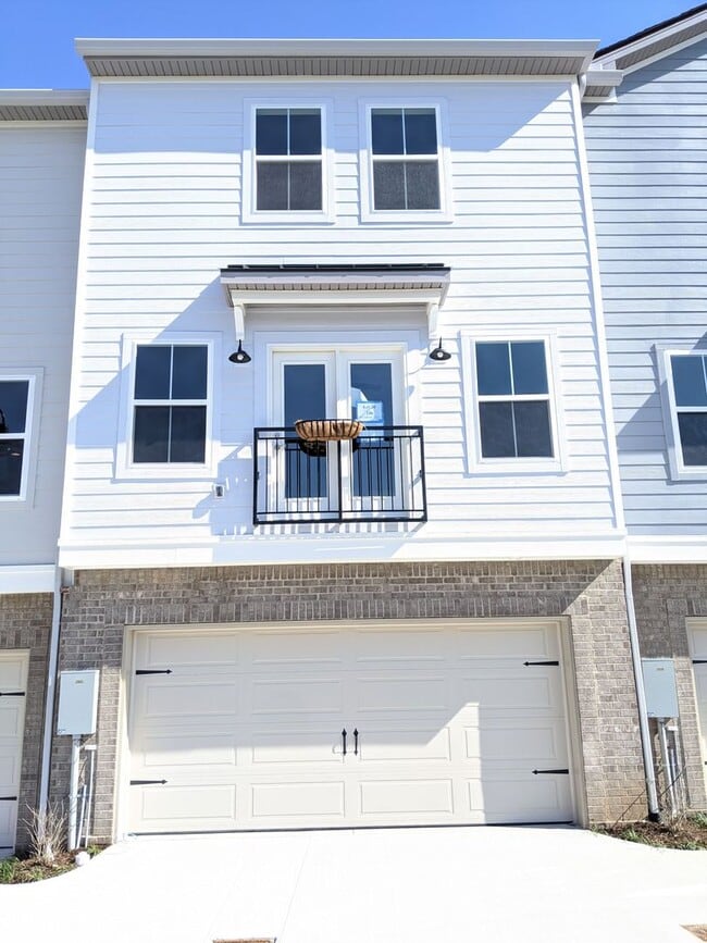 Photo - Luxury Town Home - Williamson County - End Unit