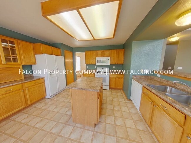 Photo - 4883 Jedediah Smith Rd