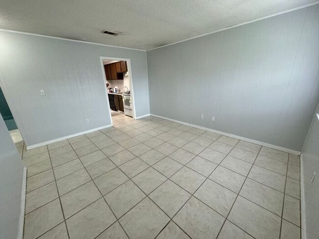 Photo - Pensacola - 2 Bedroom, 1 Bathroom - lawn care included