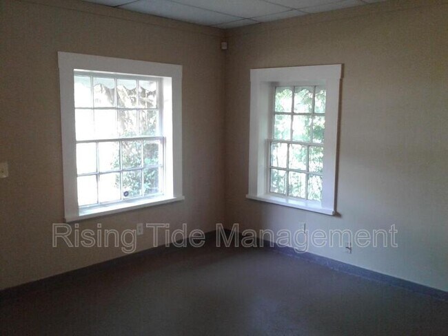 Photo - 200 85th St N