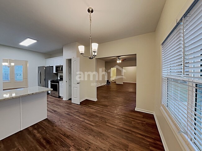 Photo - 92 Brookvalley Crossing