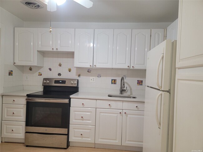 Photo - 240-42 69th Ave