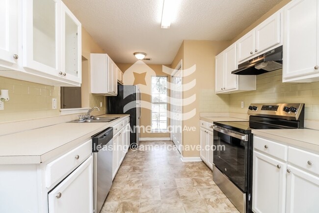 224 Bridleridge Rd
