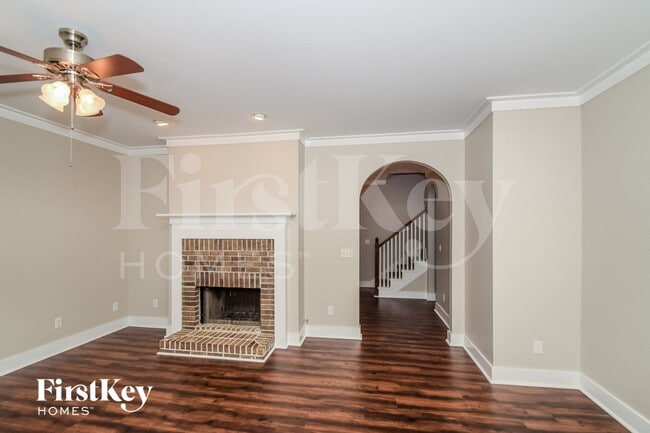 Photo - 209 Nottingham Dr