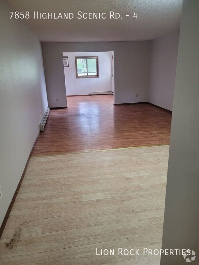 Building Photo - 7858 Highland Scenic Dr Unit 4 Rental