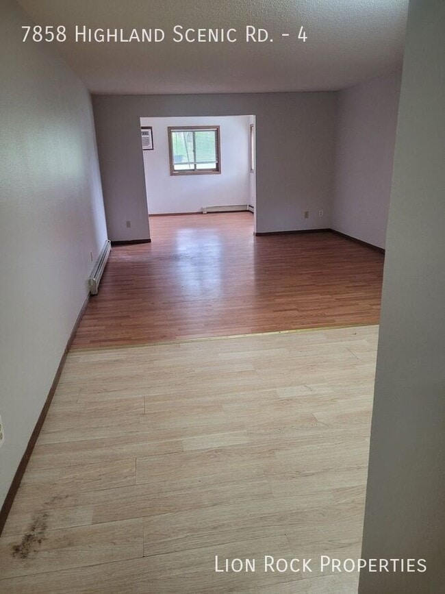 Photo - 7858 Highland Scenic Dr Apartamento Unidad 4