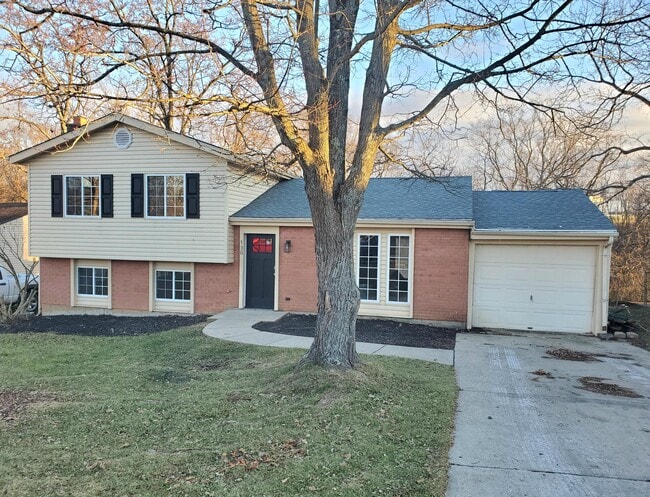 Building Photo - 130 Merlin Pl