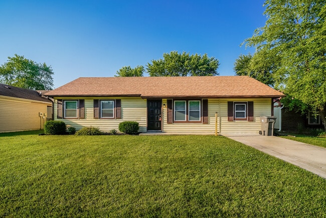 Building Photo - Inviting 4-Bedroom Home in Indianapolis