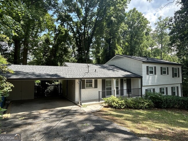 Building Photo - 370 Herrington Dr NE