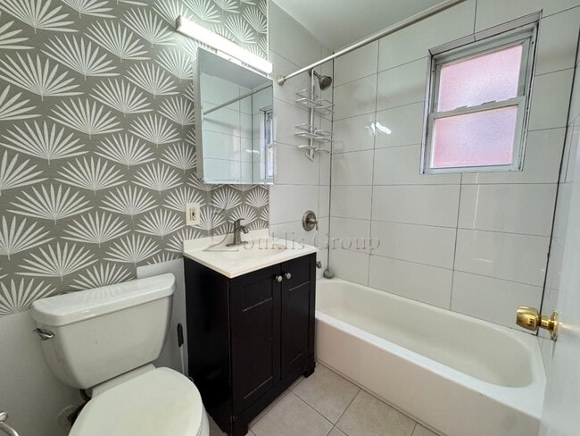 Photo - ** RENOVATED ** 4 BED ** 1 BATH ** PRIME LOCATION **