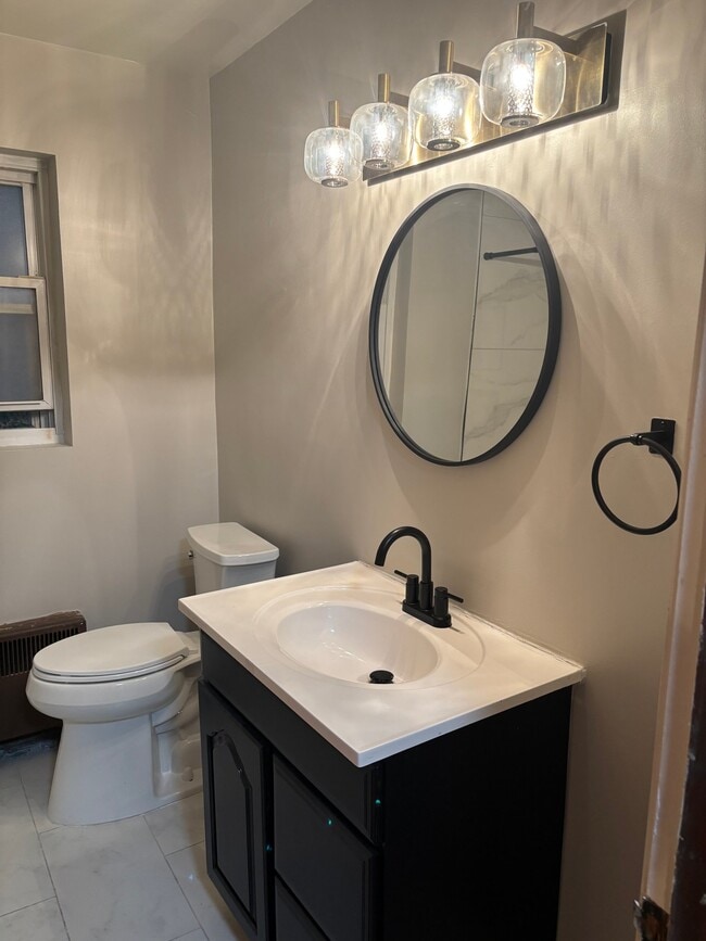 1136 Betty Ln Unit 2