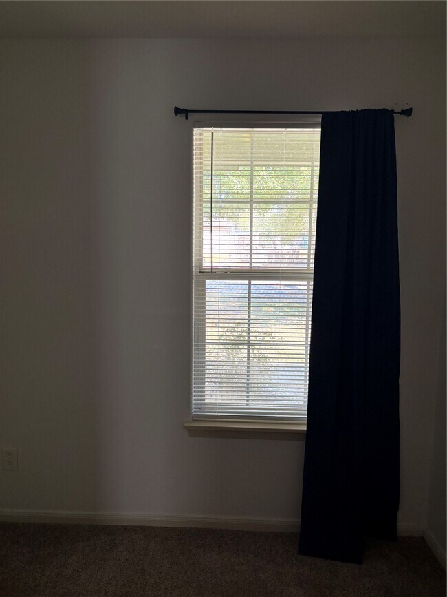 Photo - 104 Lindley Dr