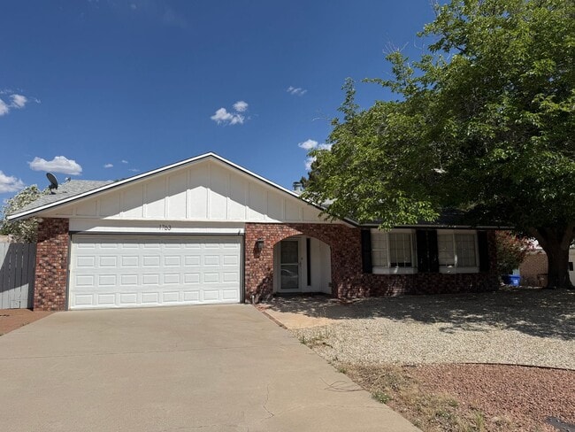 Photo - Charming 3-bedroom, 2-bath home in Las Cruces