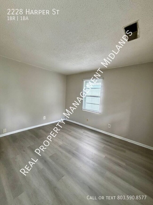 Photo - 2228 Harper St