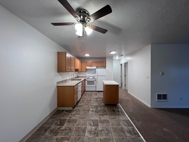Photo - 17250 SW Heritage Ct Unidad 53