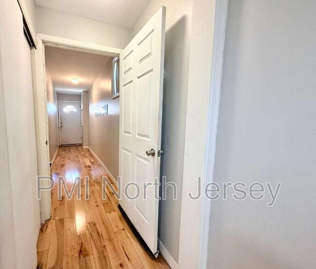 Photo - 224 MacArthur Ave Unit B