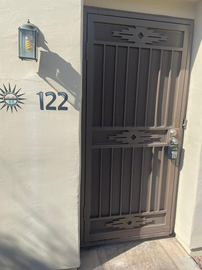 Photo - 5665 W Galveston St