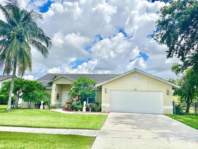 Building Photo - 10591 Paso Fino Dr Rental