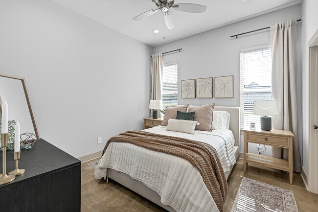 Photo - 33455 Buckshot Ln