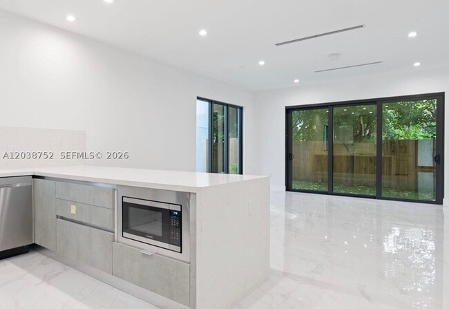 3374 Perry Frow Dr
