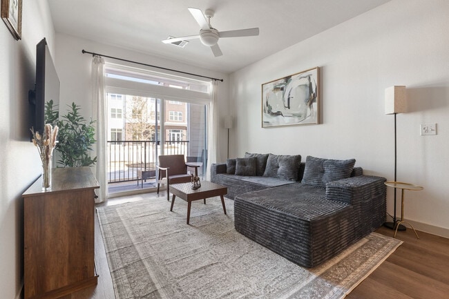 Photo - 1301 Leah Ave Unidad SI FL1-ID1499096P