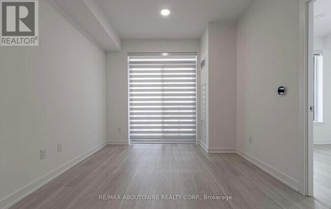 Photo - 5105 Hurontario St Unit 1410