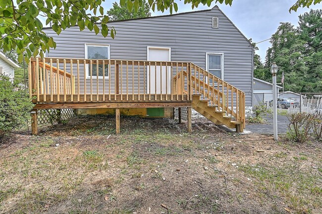 Photo - 4 Bedrooms 3 Baths Bristol TN