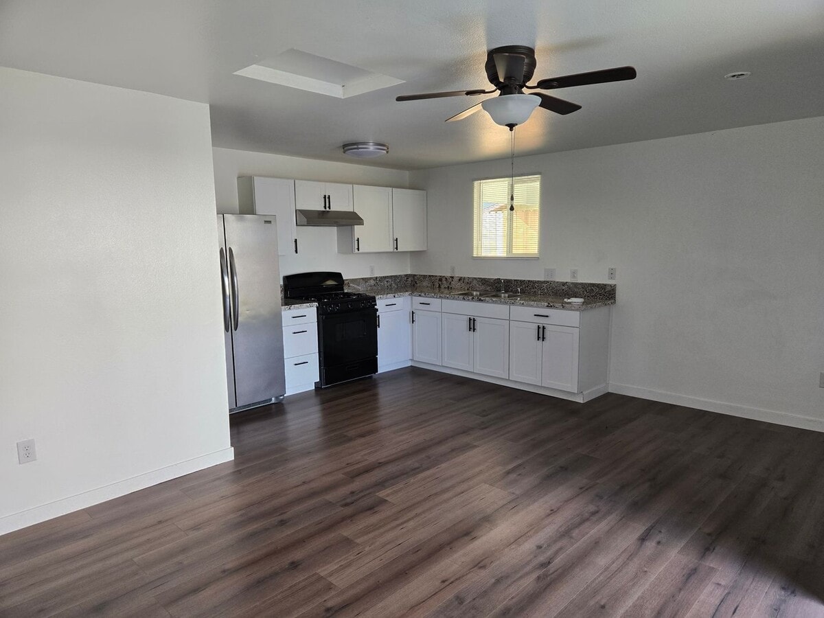Photo - 289 W Belleview Ave