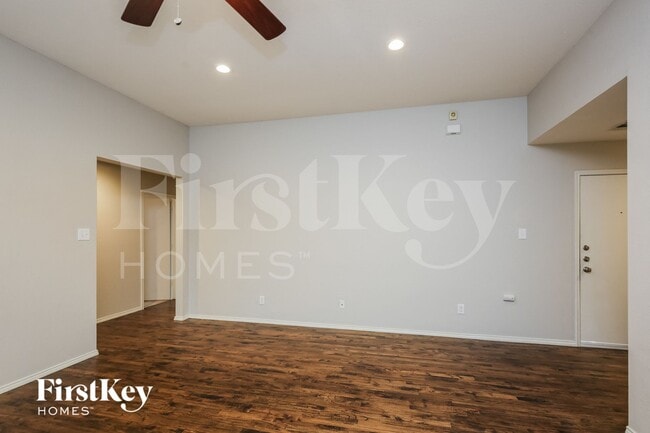 Photo - 10901 Braemoor Dr