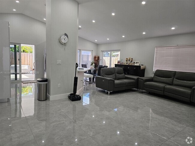 Building Photo - 14263 SW 177th Terrace Rental