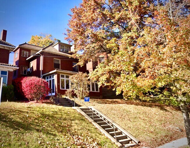 Building Photo - 456 S Graham St Unit 456 S. Graham- #2