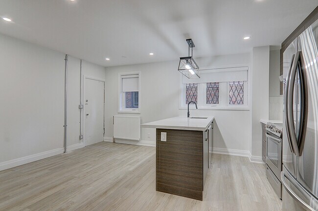 Photo - 2520 Bloor St W Unité 18